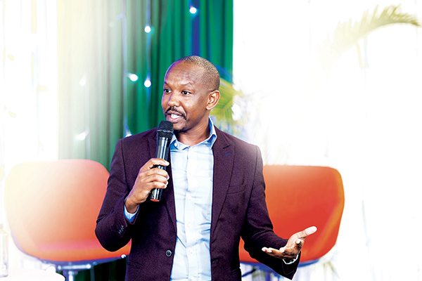 Read more about the article Top 25 Storytellers Driving Corporate Brand Narratives 2026